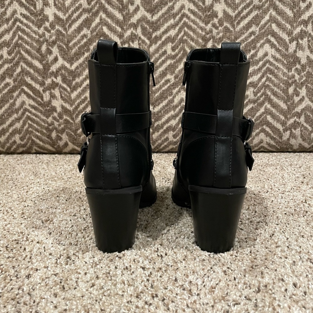 Dolce Vita square toe bootie black with chain padded sole 3” heel 9.5 Kodye - Picture 5 of 9